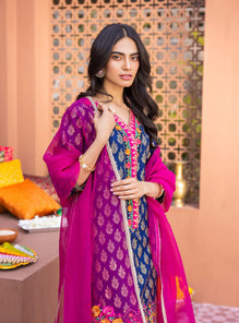 3 Pcs Digital Printed Lawn Shirt Trouser and Dupatta with Embroidered Patches V505