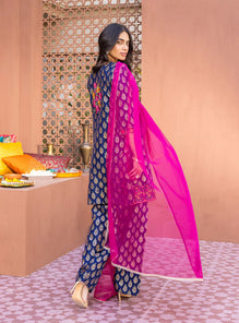 3 Pcs Digital Printed Lawn Shirt Trouser and Dupatta with Embroidered Patches V505